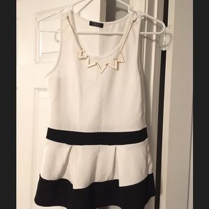 DEB dress shirt with necklace